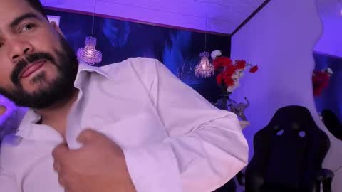 Michael online show from October 22, 2025, 1:44 pm