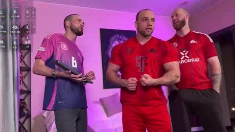 michaelbradley_for_u online show from February 21, 2026, 8:10 pm