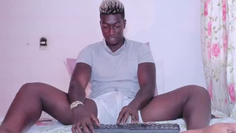 Michaell online show from December 8, 2024, 10:25 pm