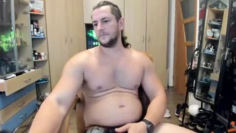 Snapshot of michaelragnar90 chatting on July 19, 2026, 12:42 pm michaelragnar90 online show from July 19, 2026, 12:42 pm