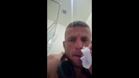 WildMikemilflove online show from May 7, 2026, 2:06 am
