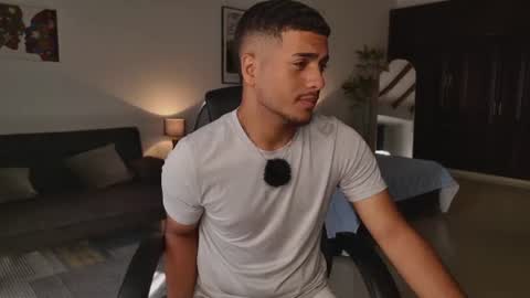 Snapshot of michel_g22 chatting on July 25, 2026, 2:14 pm michel g22 online show from July 25, 2026, 2:14 pm