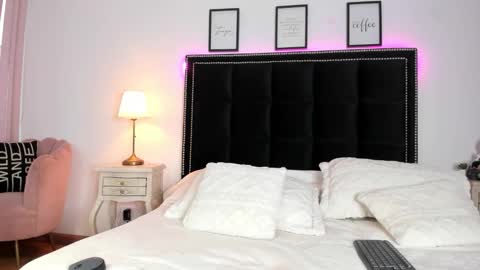 michel_owens online show from March 17, 2026, 12:08 pm