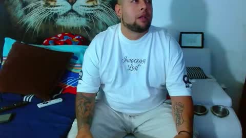 Snapshot of michell_myers chatting on October 30, 2025, 11:55 am michell_myers online show from October 30, 2025, 11:55 am