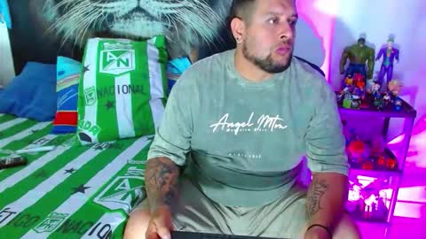 Snapshot of michell_myers chatting on December 16, 2025, 4:01 pm michell_myers online show from December 16, 2025, 4:01 pm