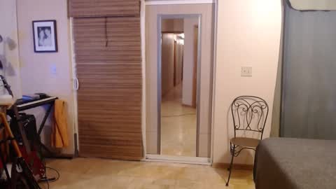 Michelle online show from January 13, 2025, 11:08 am