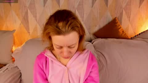 michelle_blond online show from May 27, 2026, 1:13 am