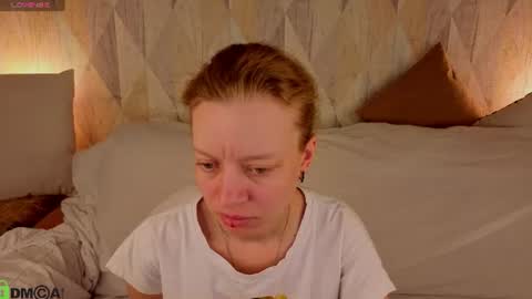 michelle_blond online show from June 14, 2026, 1:14 am