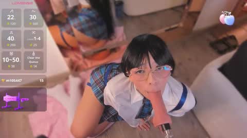 michelle_cutee_ online show from December 2, 2025, 8:48 pm