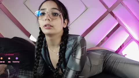 Snapshot of michelle_cutee_ chatting on June 5, 2026, 9:53 pm michelle_cutee_ online show from June 5, 2026, 9:53 pm