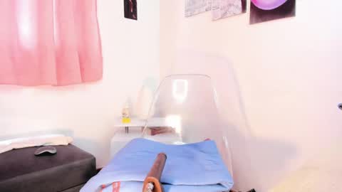 Michelle online show from March 12, 2025, 2:34 pm