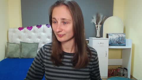 Snapshot of michellee11 chatting on October 1, 2025, 11:16 am Michel online show from October 1, 2025, 11:16 am