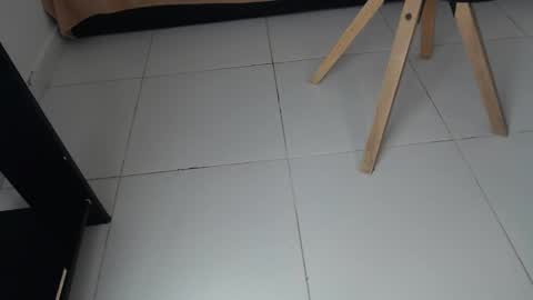 Snapshot of michellee_20 chatting on October 10, 2025, 1:32 pm Michelle online show from October 10, 2025, 1:32 pm