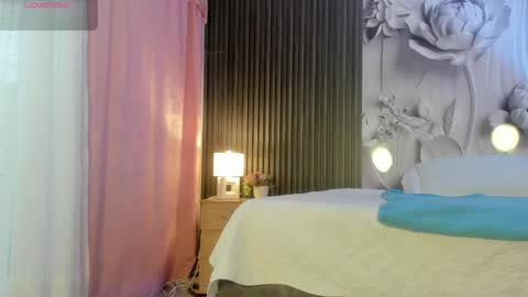 michellepreston_ online show from April 29, 2026, 11:58 am