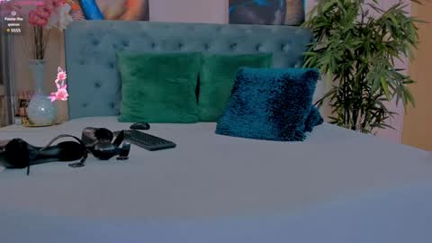 Snapshot of michellereys chatting on January 28, 2025, 12:36 am michellereys online show from January 28, 2025, 12:36 am