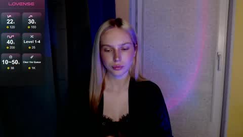Snapshot of michellevelour chatting on May 12, 2026, 5:54 pm Michelle online show from May 12, 2026, 5:54 pm
