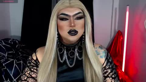 Snapshot of michellevixen921 chatting on November 25, 2025, 5:57 pm Michelle online show from November 25, 2025, 5:57 pm