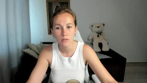 Snapshot of michellewoitsik chatting on May 23, 2026, 4:50 am Michelle online show from May 23, 2026, 4:50 am