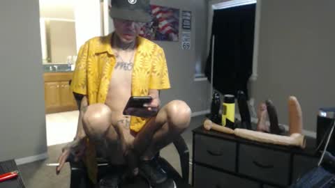 Snapshot of michigan9000 chatting on November 23, 2025, 2:06 pm michigan9000 online show from November 23, 2025, 2:06 pm