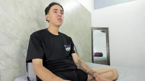 mick_lollipopp online show from April 27, 2026, 7:56 pm