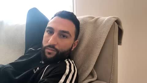 micka695 online show from February 8, 2026, 1:03 pm