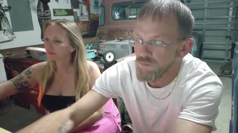 Snapshot of mickey85knoxx chatting on February 8, 2026, 6:39 am mickey85knoxx online show from February 8, 2026, 6:39 am