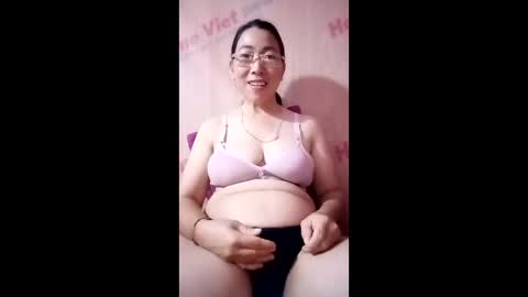 Snapshot of mickye00 chatting on June 8, 2026, 7:14 pm Miky online show from June 8, 2026, 7:14 pm