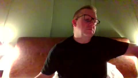 Snapshot of middleton2021 chatting on November 1, 2025, 1:40 am middleton2021 online show from November 1, 2025, 1:40 am