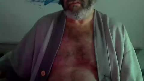 Snapshot of midhir chatting on January 25, 2025, 7:28 pm kike online show from January 25, 2025, 7:28 pm