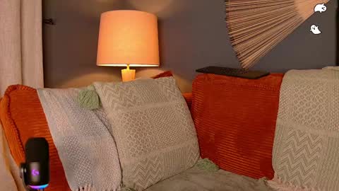 Snapshot of midnight__muse chatting on January 23, 2025, 7:54 am Rain online show from January 23, 2025, 7:54 am