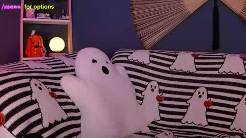 Snapshot of midnight__muse chatting on October 4, 2025, 3:48 am Rain online show from October 4, 2025, 3:48 am