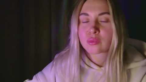 Snapshot of midnight_lace1 chatting on February 7, 2026, 3:05 pm Midnight lace1 online show from February 7, 2026, 3:05 pm