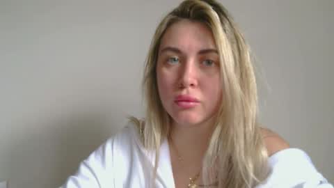 Snapshot of midnight_lace1 chatting on March 3, 2026, 8:31 am Midnight lace1 online show from March 3, 2026, 8:31 am