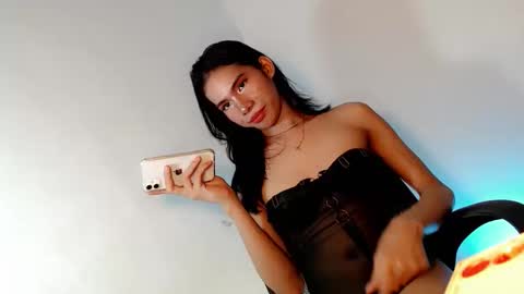 Snapshot of midnight_mystique18 chatting on March 7, 2026, 8:50 pm midnight_mystique18 online show from March 7, 2026, 8:50 pm