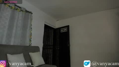Snapshot of midnight_vk chatting on May 15, 2026, 1:34 am VanyaKlaus online show from May 15, 2026, 1:34 am