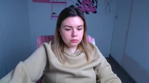 Mariana online show from November 23, 2025, 6:35 am