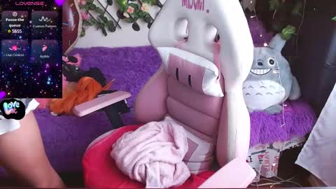 Snapshot of midoriquinn chatting on January 27, 2025, 2:35 pm Midori 7u7 online show from January 27, 2025, 2:35 pm