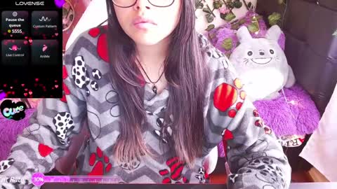 Snapshot of midoriquinn chatting on February 3, 2025, 2:13 pm Midori 7u7 online show from February 3, 2025, 2:13 pm