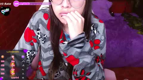 Snapshot of midoriquinn chatting on October 1, 2025, 2:23 pm Midori 7u7 online show from October 1, 2025, 2:23 pm