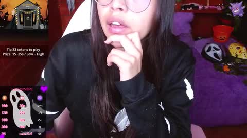 Snapshot of midoriquinn chatting on October 12, 2025, 2:05 pm Midori 7u7 online show from October 12, 2025, 2:05 pm