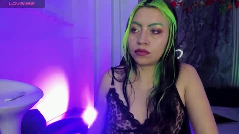 Snapshot of midory_ chatting on October 12, 2025, 1:04 am midory_ online show from October 12, 2025, 1:04 am