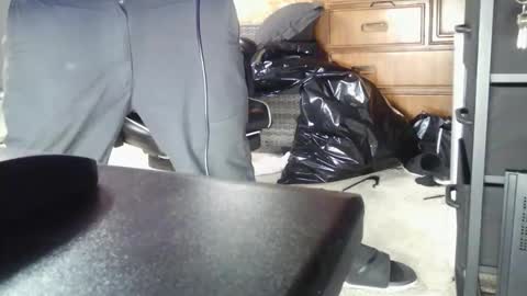 Snapshot of midtownhustler chatting on May 19, 2026, 11:49 am midtownhustler online show from May 19, 2026, 11:49 am