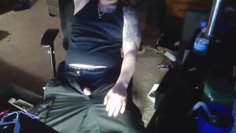 Snapshot of midtownhustler chatting on June 15, 2026, 3:58 pm midtownhustler online show from June 15, 2026, 3:58 pm