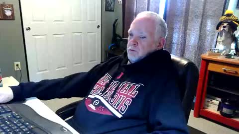 midwestdad09 online show from April 22, 2026, 8:21 pm