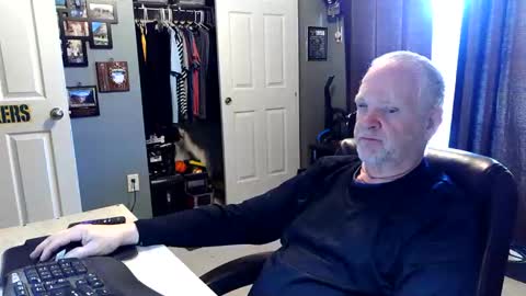 midwestdad09 online show from April 30, 2026, 2:34 pm