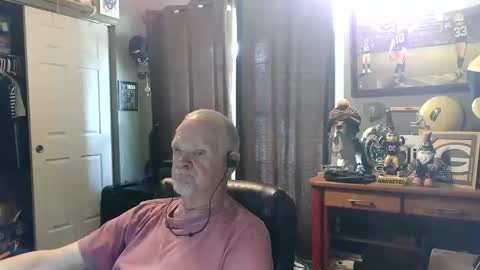 midwestdad09 online show from June 9, 2026, 6:41 pm