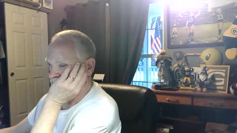 midwestdad09 online show from June 11, 2026, 12:32 am