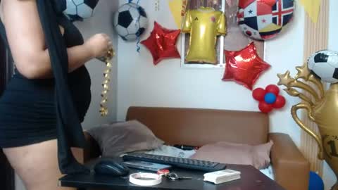 Snapshot of miel_alisha chatting on June 13, 2026, 11:52 am miel online show from June 13, 2026, 11:52 am