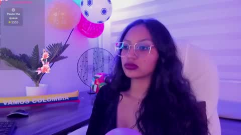 miel_ambar online show from July 2, 2026, 9:54 pm