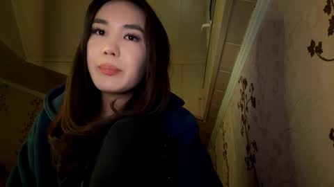 Snapshot of migdaliafenlon chatting on November 28, 2025, 2:09 pm Nova online show from November 28, 2025, 2:09 pm